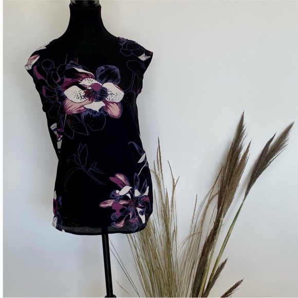 Reitmans Tops - 5/$20 Reitmans Black and Purple Floral Blouse Size XS